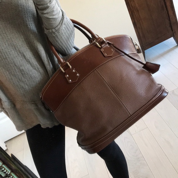 Louis Vuitton Handbags - Authentic Louis Vuitton Bag